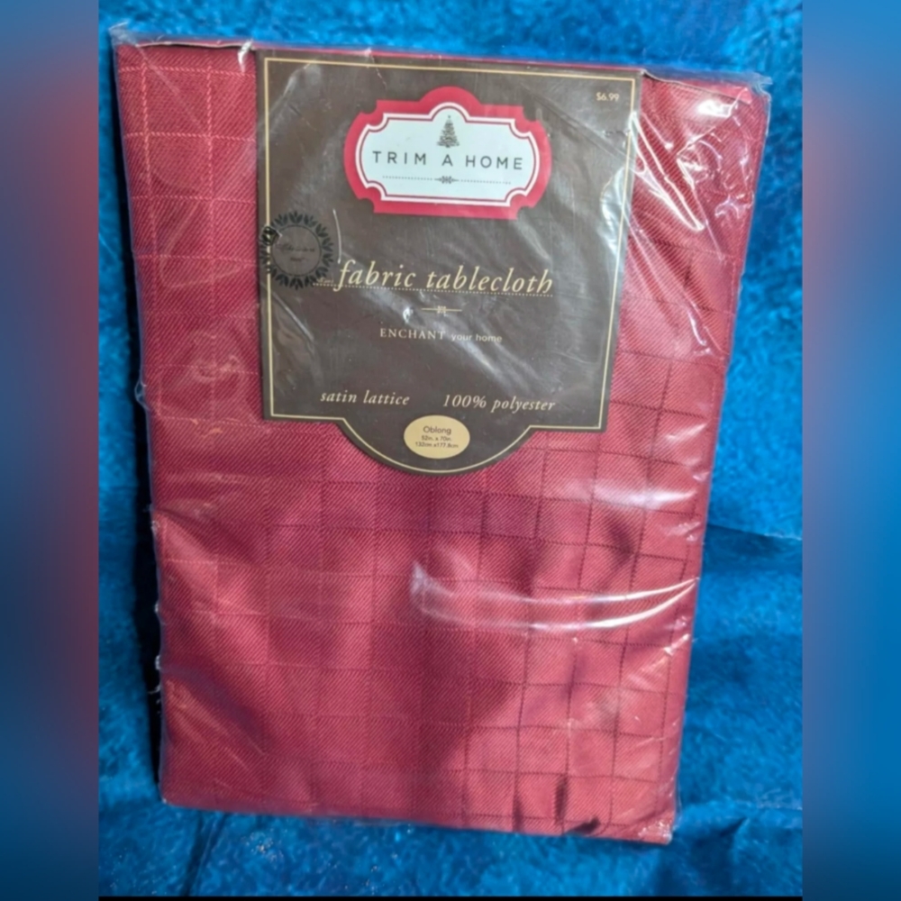 Trim a Home Fabric Tablecloth Satin Lattice 100% Polyester 52" x 70" RED Oblong